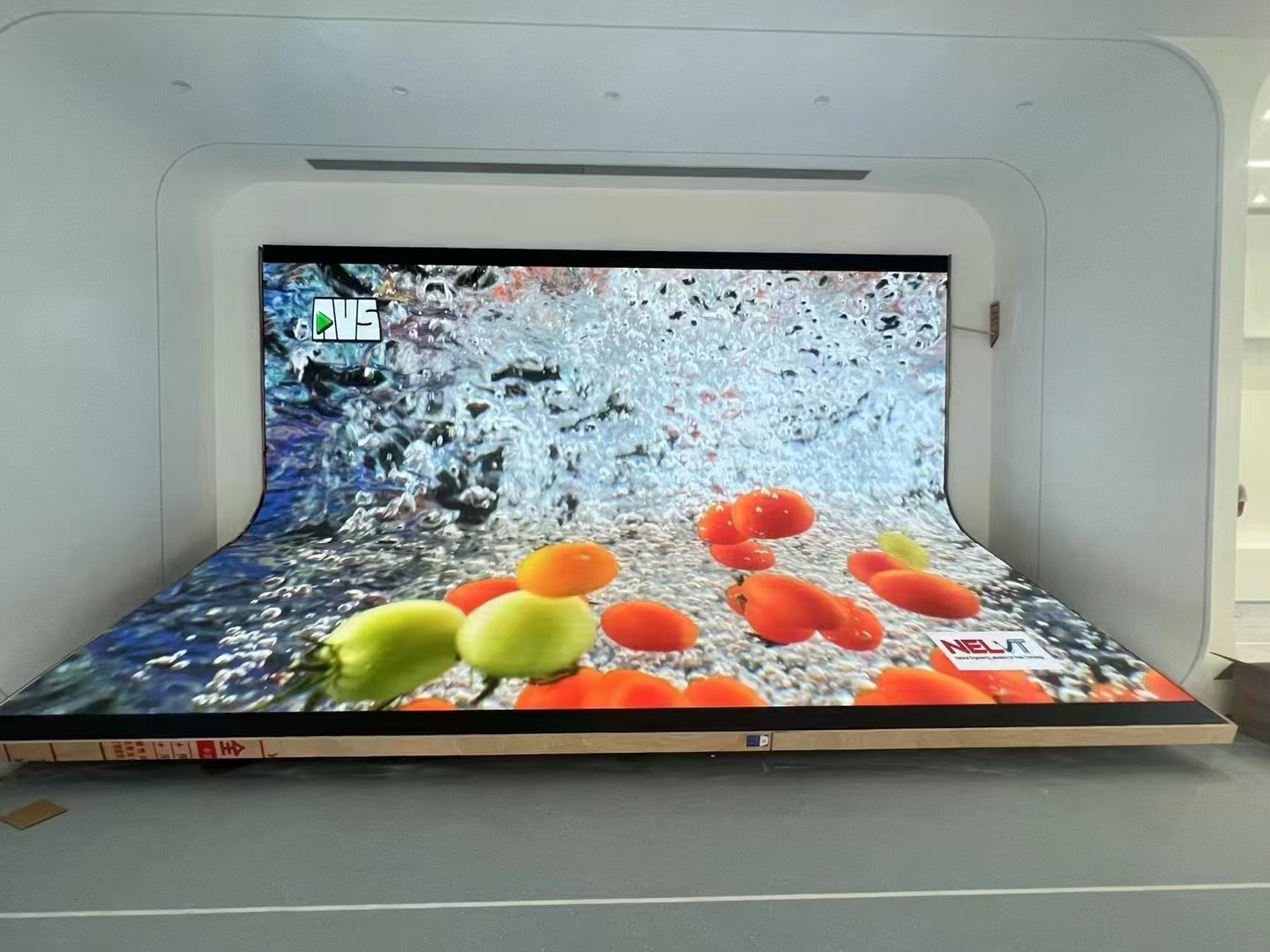 Who needs flexible LED screens?