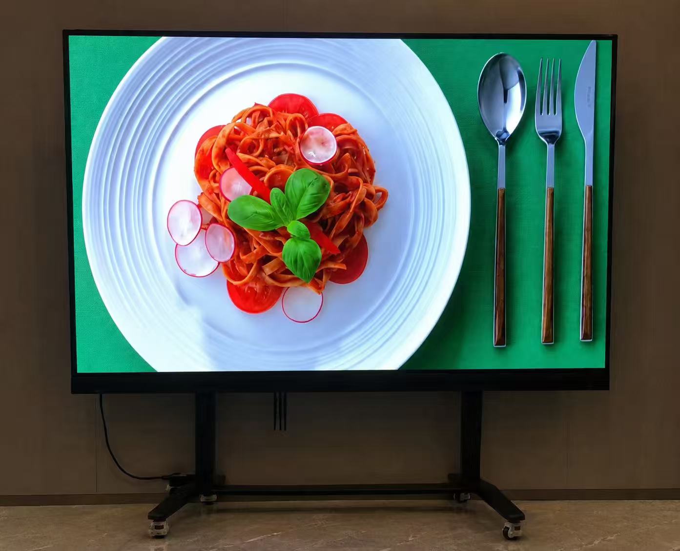 Is the wireless projectionl led conference screen operation complicated?
